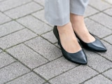 「100株あれば毎年靴が新調できる。配当も年5000円超」46歳女性が5年愛用する株主優待