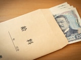 「転職で給料が下がる」は古い？ 50代後半女性の4割が賃金増加する、ミドル転職の最前線