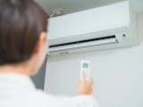 Q.「エアコン」の寿命は何年ですか？ “寿命を延ばすコツ”も専門家が解説！
