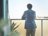 「半導体に乗り遅れた。次は量子銘柄だと思った」100万円を投資した42歳男性の失敗