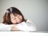 【2026年9月】個人向け国債「変動10年」とネット定期預金に70万円預けたときの利息はどのぐらい違う？ 
