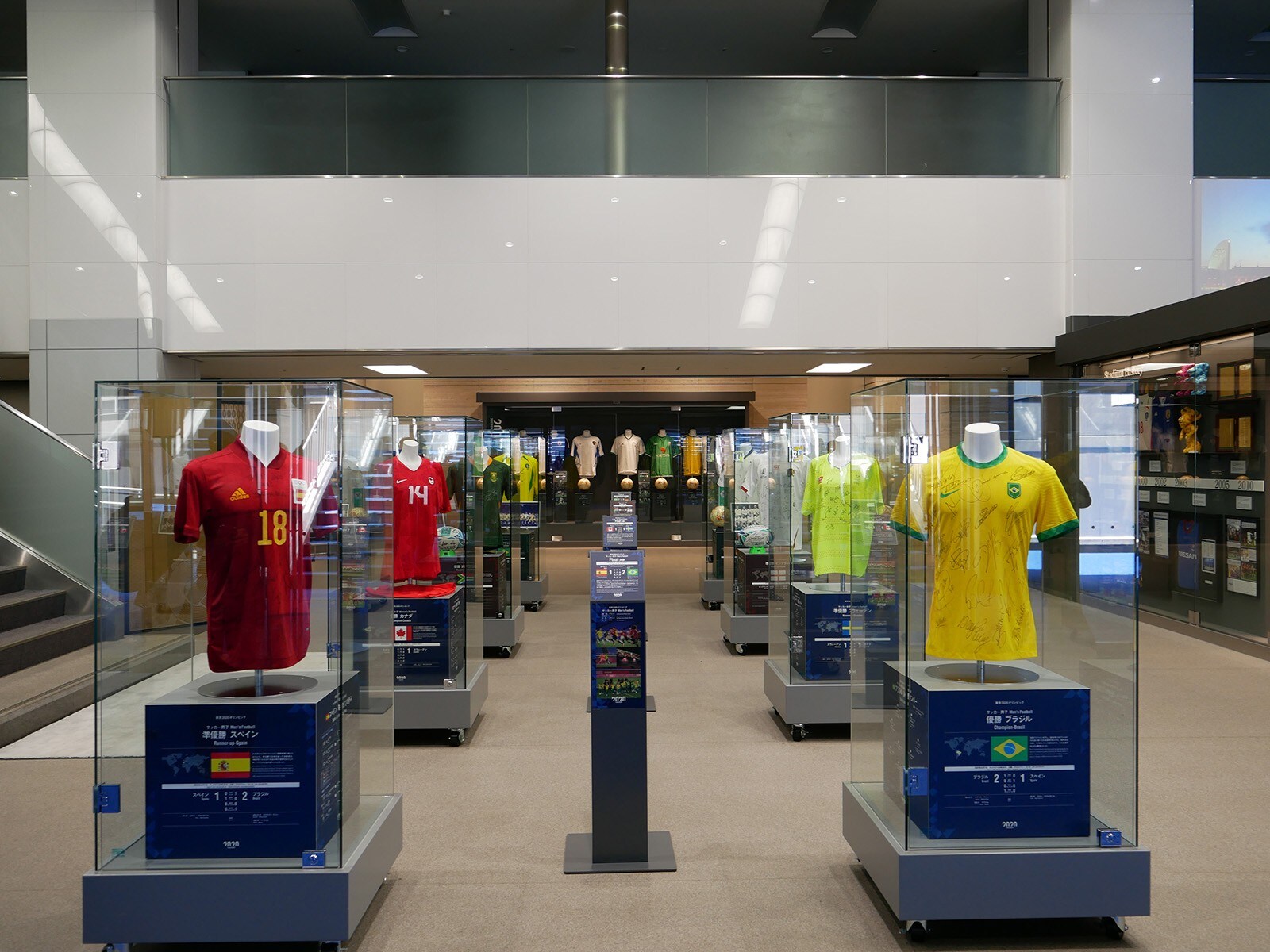 日産スタジアムの展示施設がリニューアル 大興奮のスタジアムツアーも一新 All About News