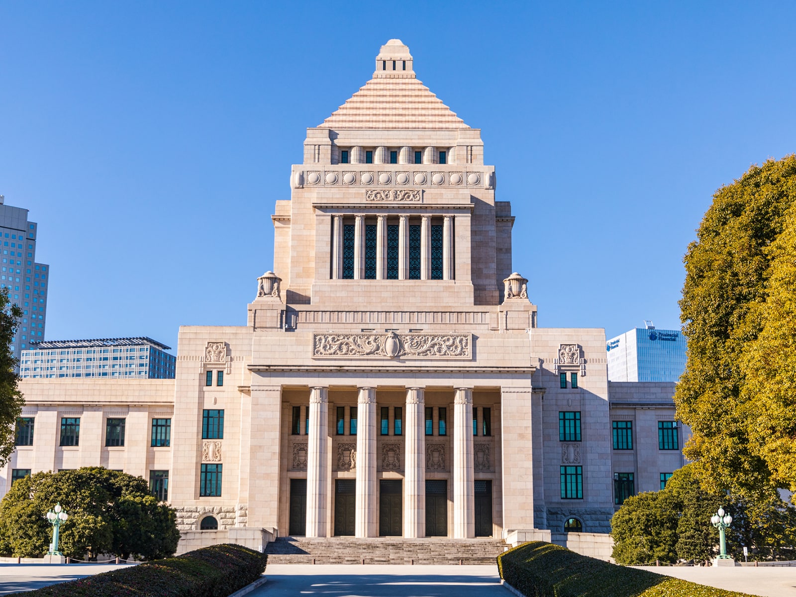 歴史的な円安の今、問われる日本の“国力低下”