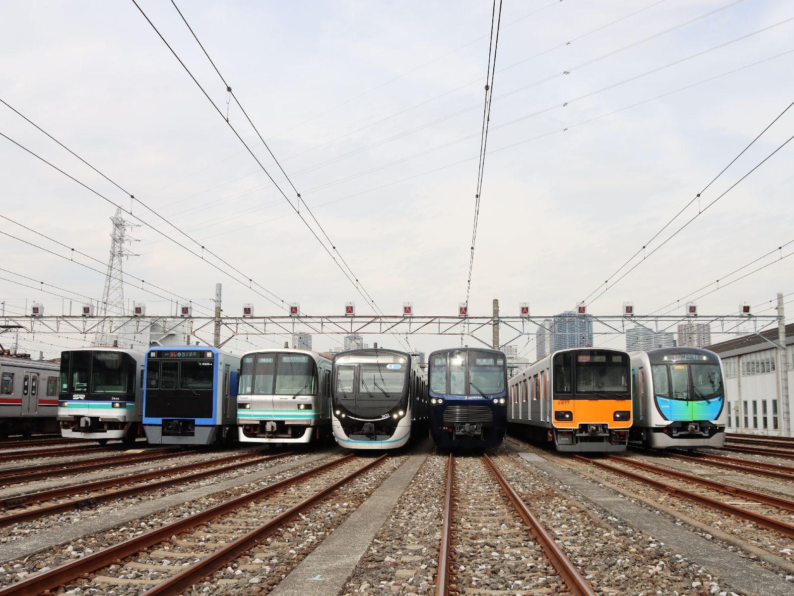 7社局の電車揃い踏み