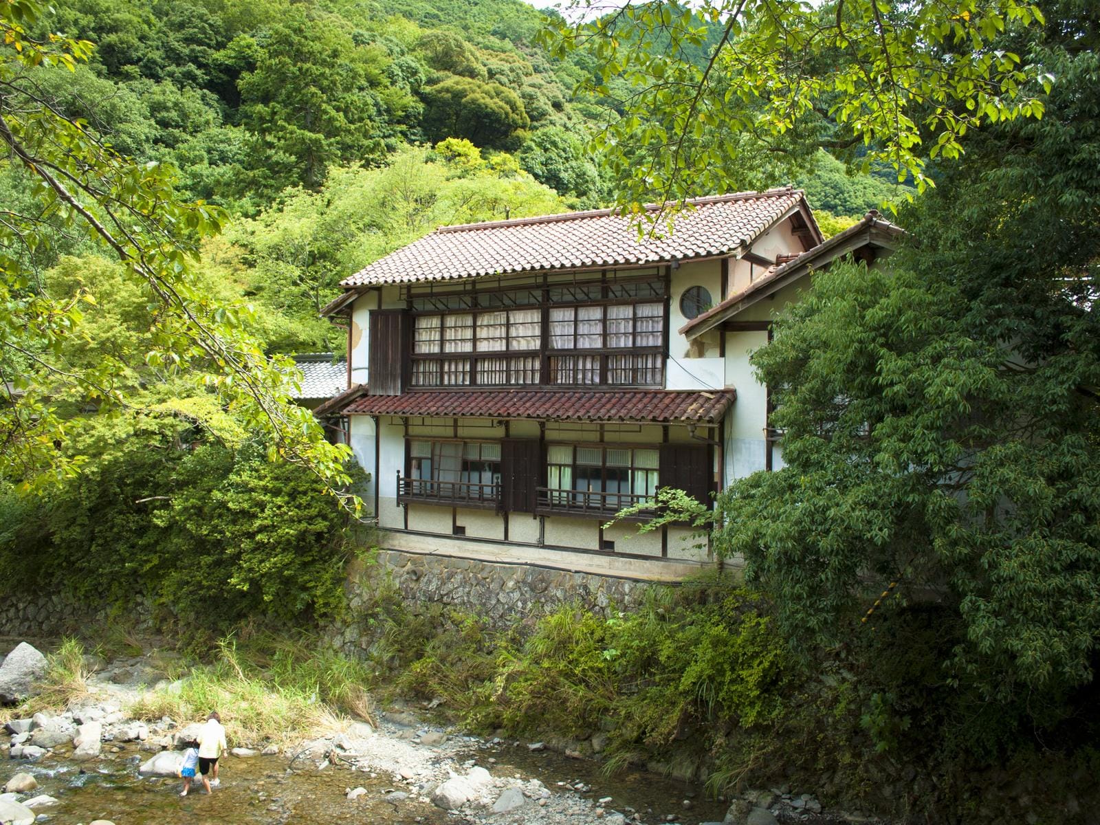 大阪から日帰りで行きたい「府内の温泉地」ランキング