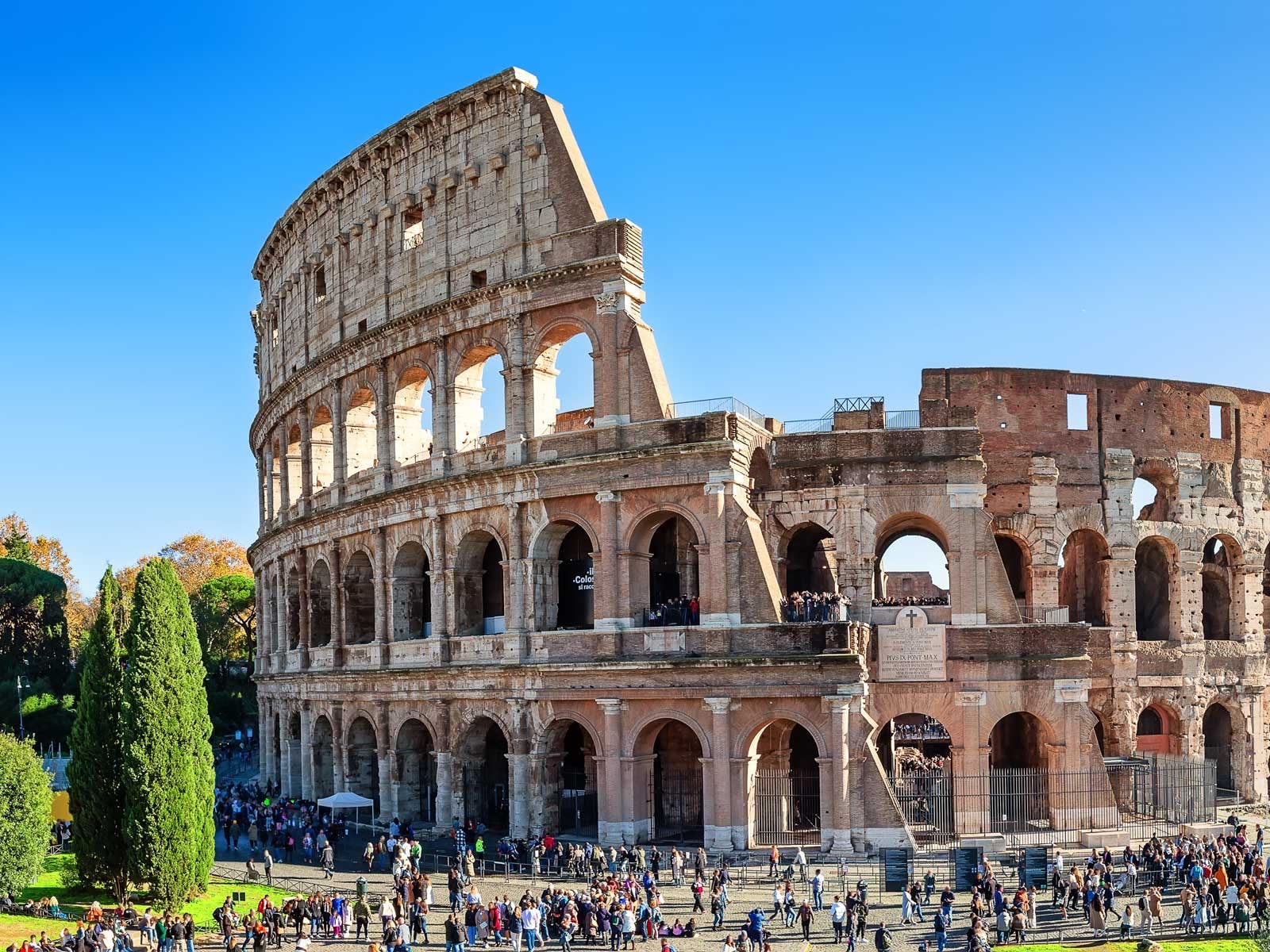 イタリア屈指の世界遺産コロッセオは落書き被害が多発　画像出典：Preto Perola / Shutterstock.com