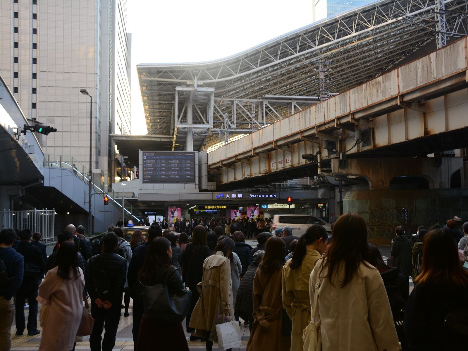 JR大阪駅