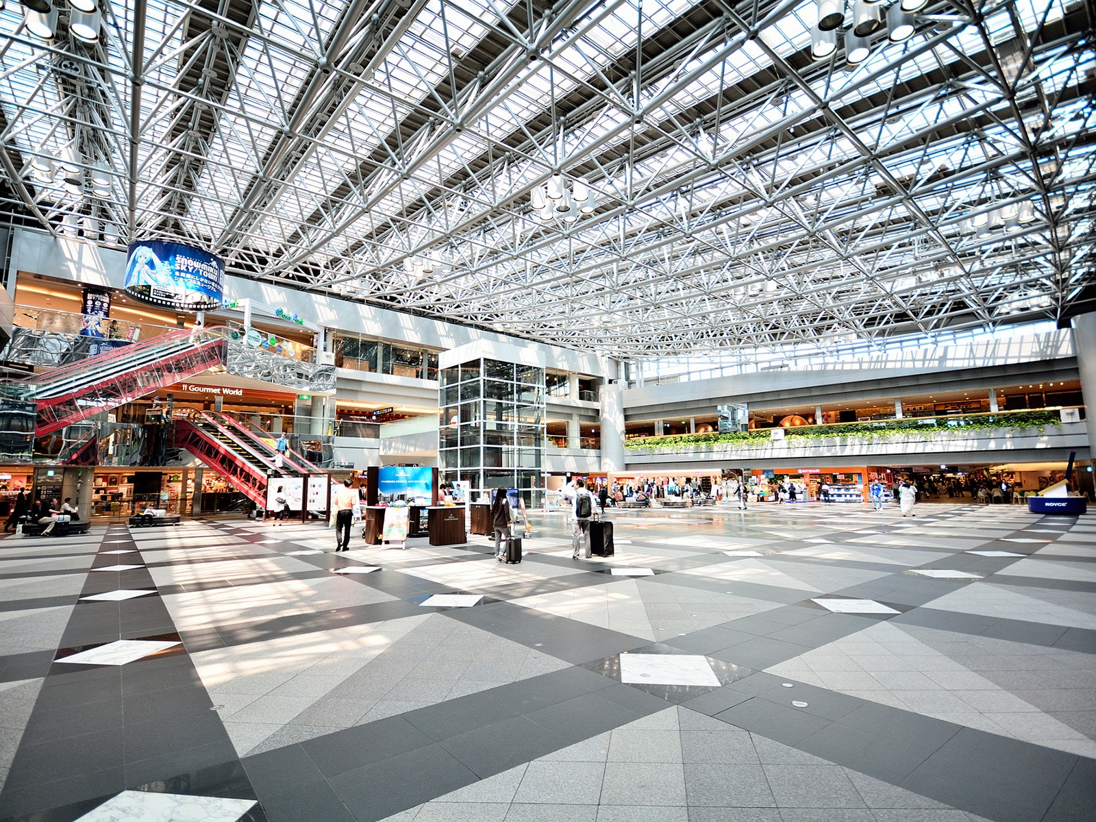 「到着後すぐに旅行気分を味わえると思う空港」ランキング