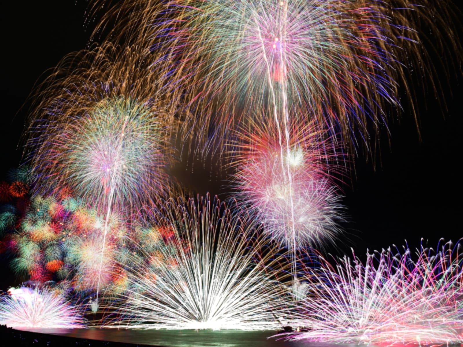 「フィナーレが圧巻だと思う 近畿の花火大会」ランキング