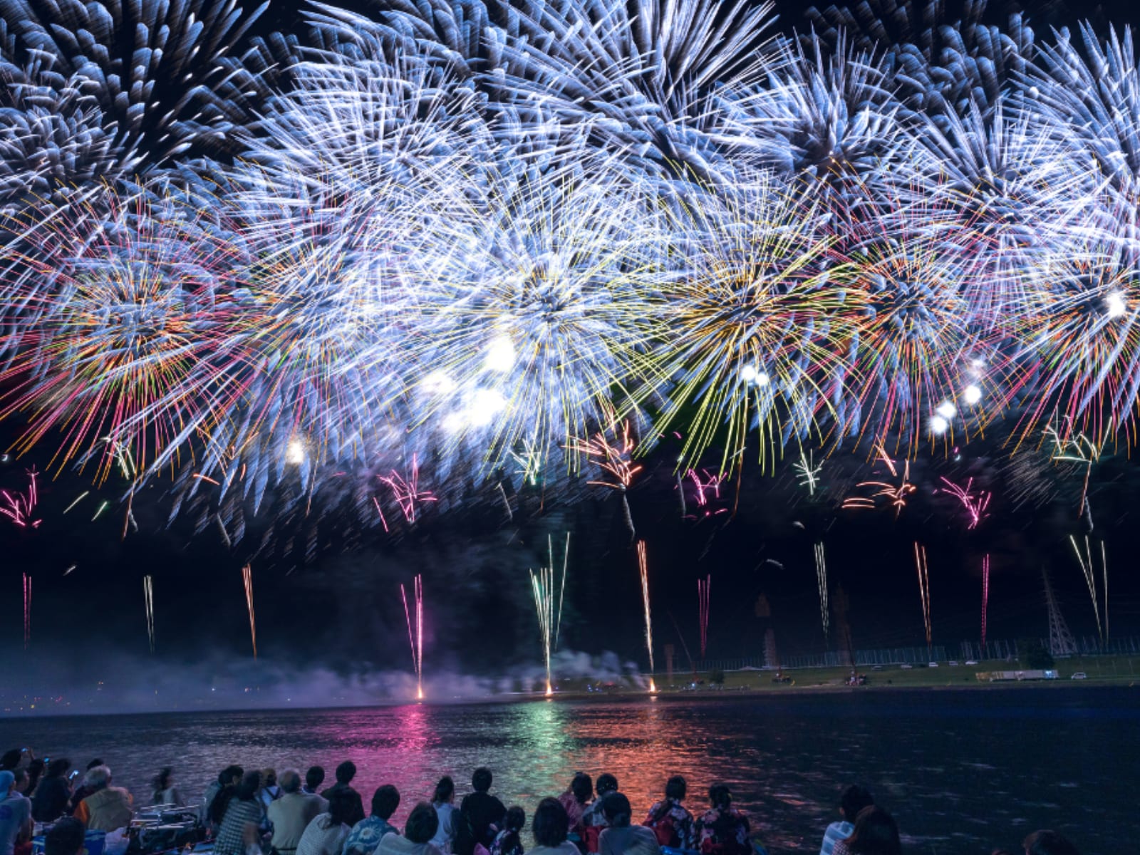 「県外からでも行く価値があると思う九州の花火大会」ランキング