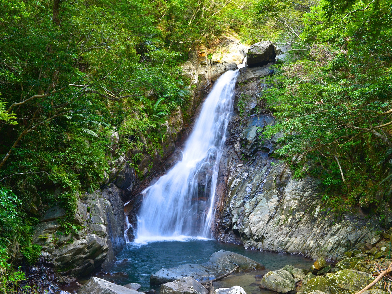 「沖縄県で夏に行きたい滝」ランキング