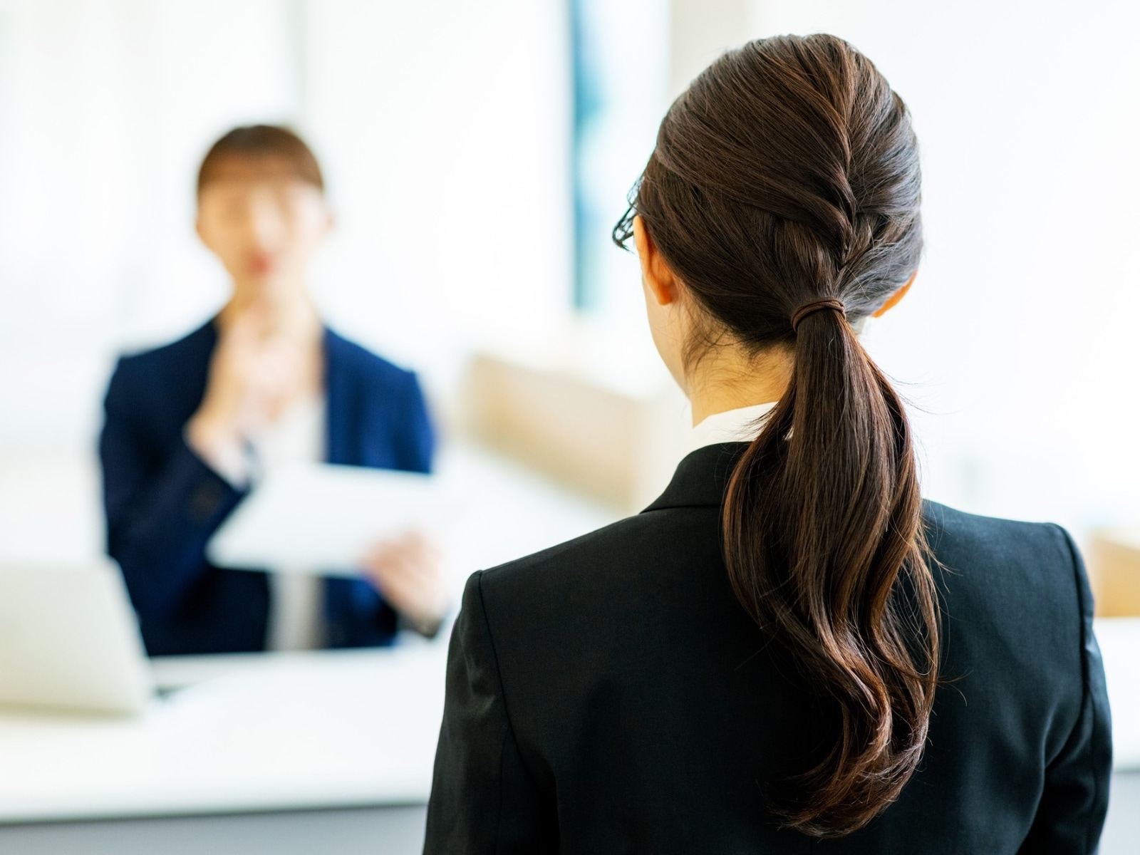 面接でリモートワークができるか質問したら落とされました。聞かない方がよかったですか？