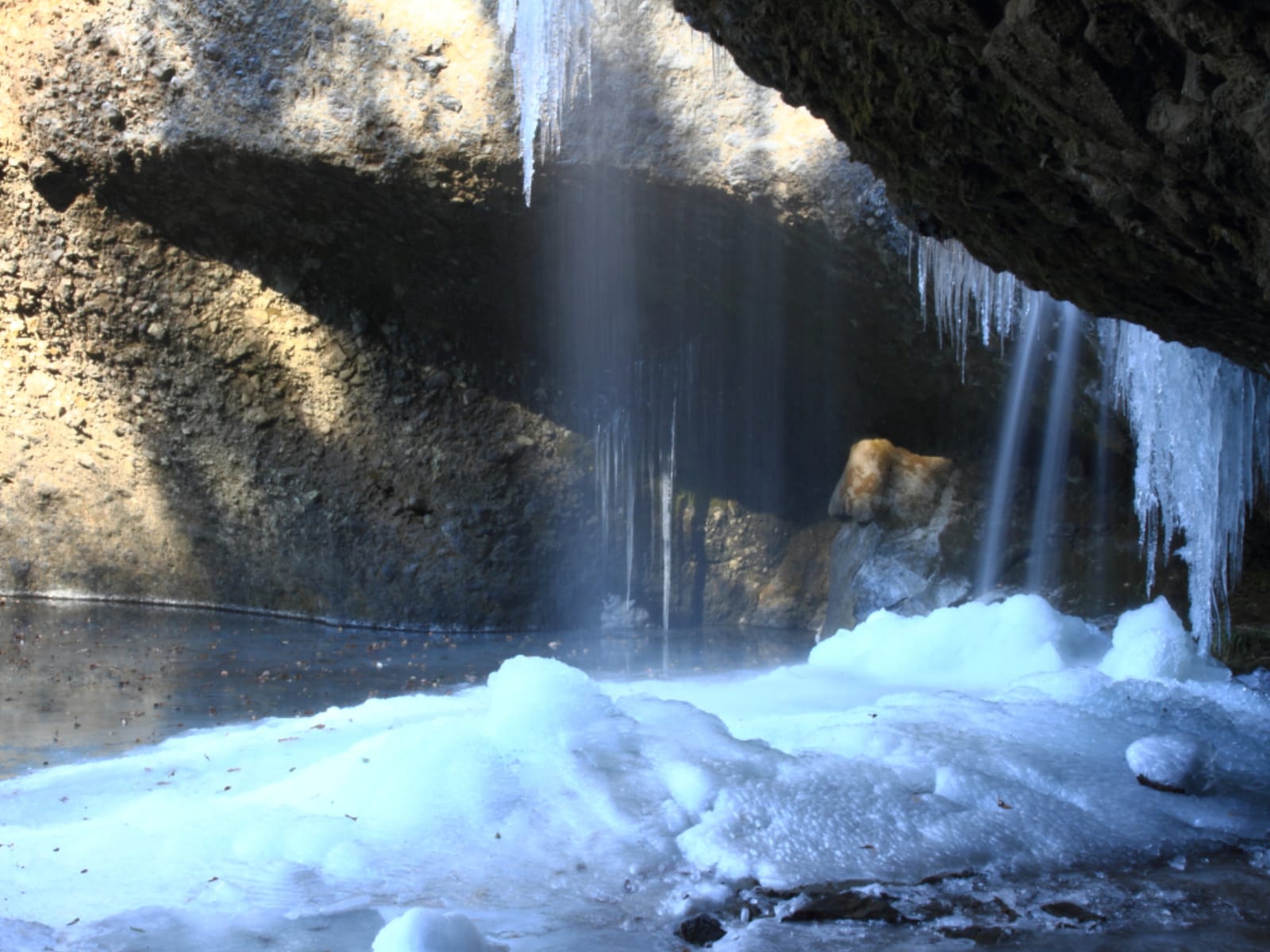 「茨城県で行きたい冬の滝」ランキング