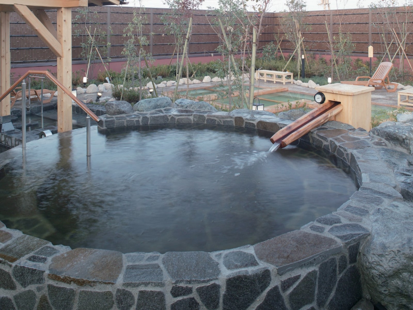 「極楽湯 羽生温泉」公式Webサイトより