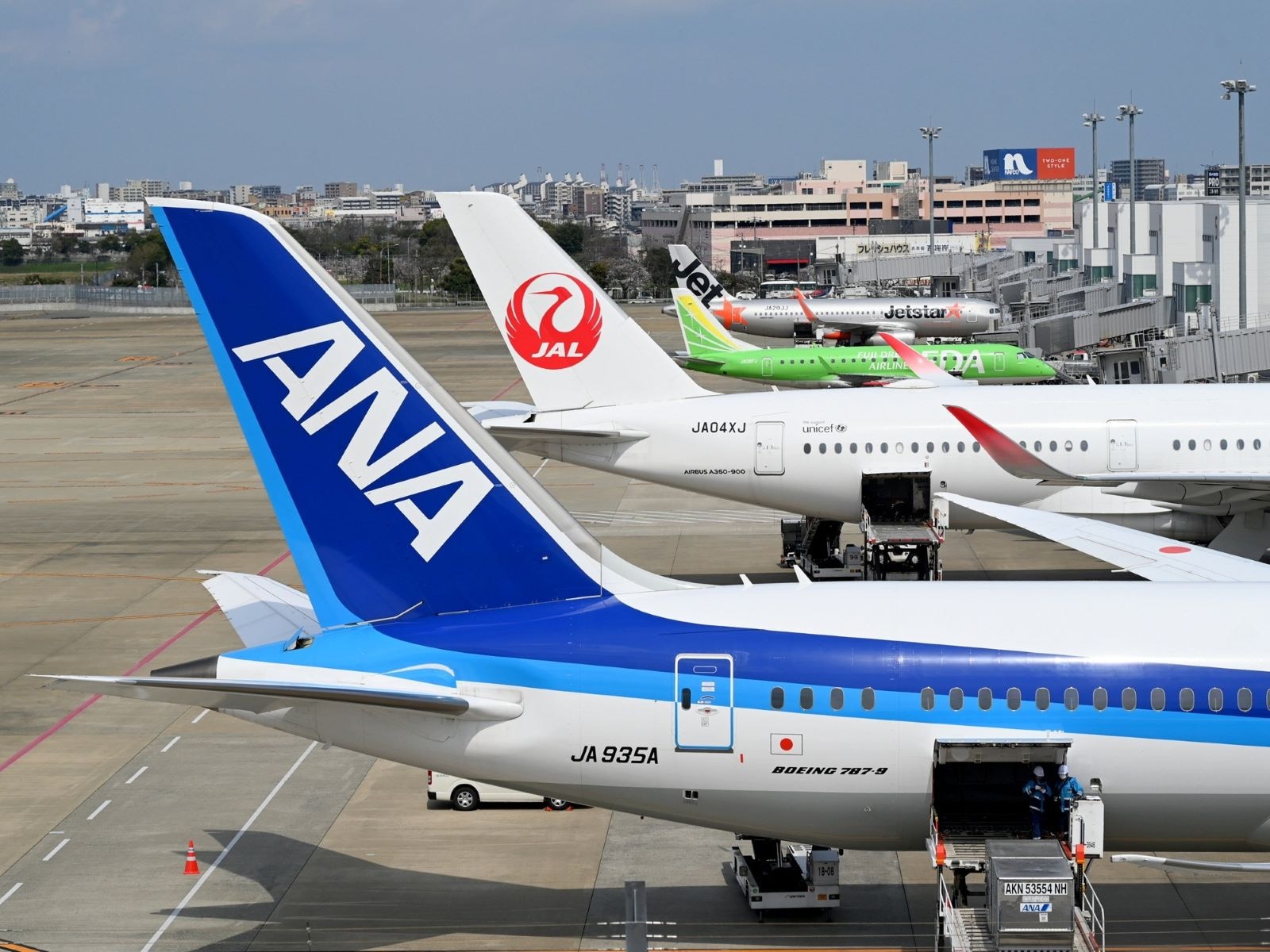 日本国内線で機内へのモバイルバッテリーの持ち込みや使用が厳格化される予定