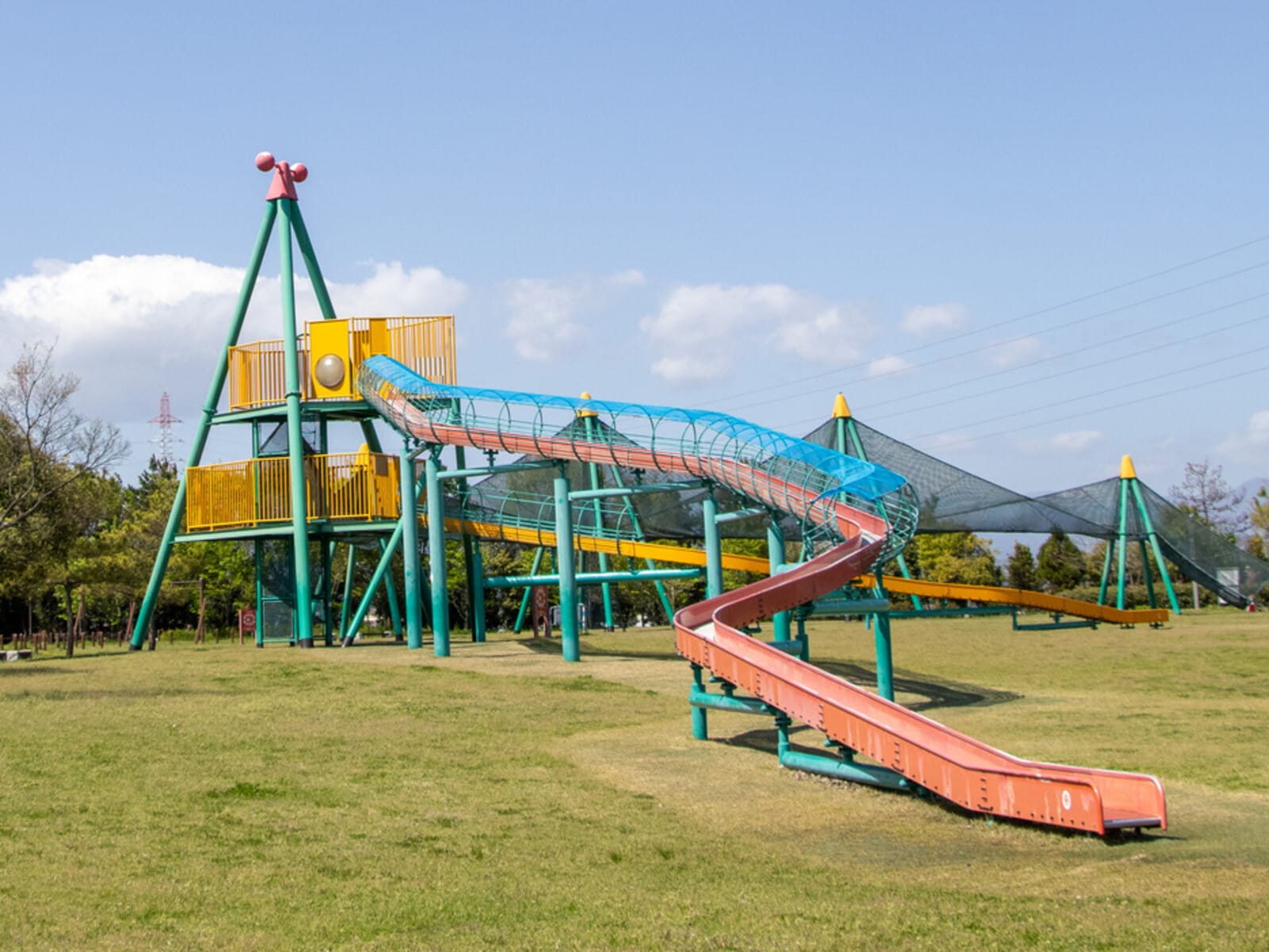 国営木曽三川公園カルチャービレッジの「龍の遊具」