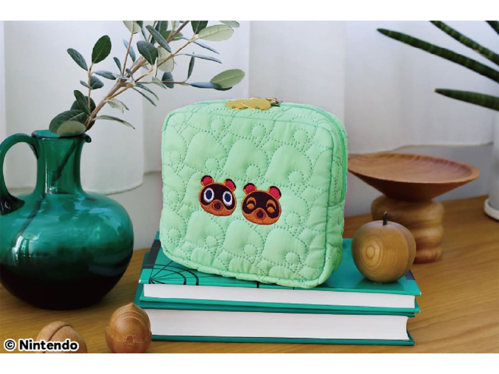 あつまれ どうぶつの森 持ち歩きに便利な葉っぱ柄キルティングデイリーポーチ SPECIAL BOOK