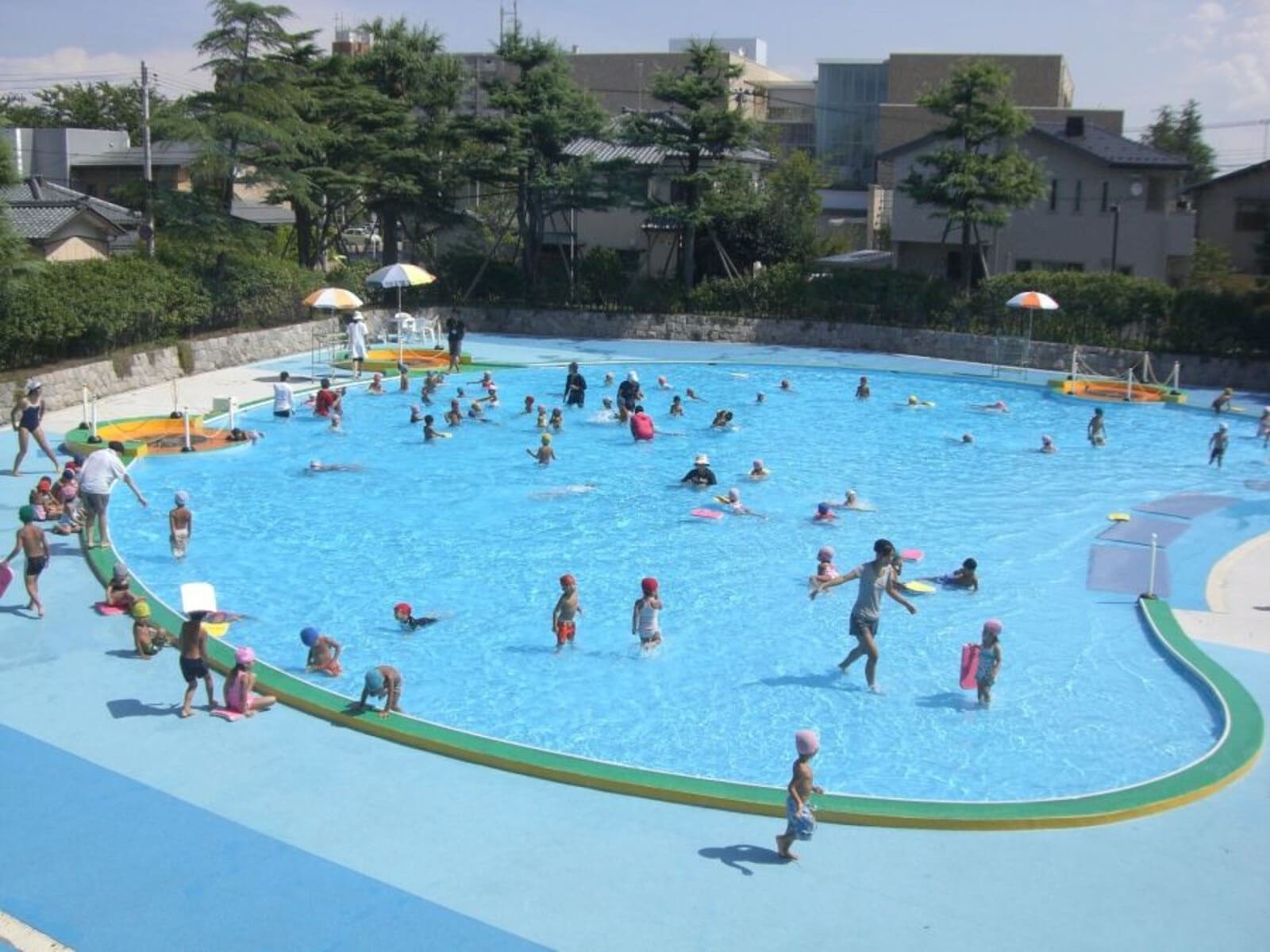 新潟市東公園児童プール