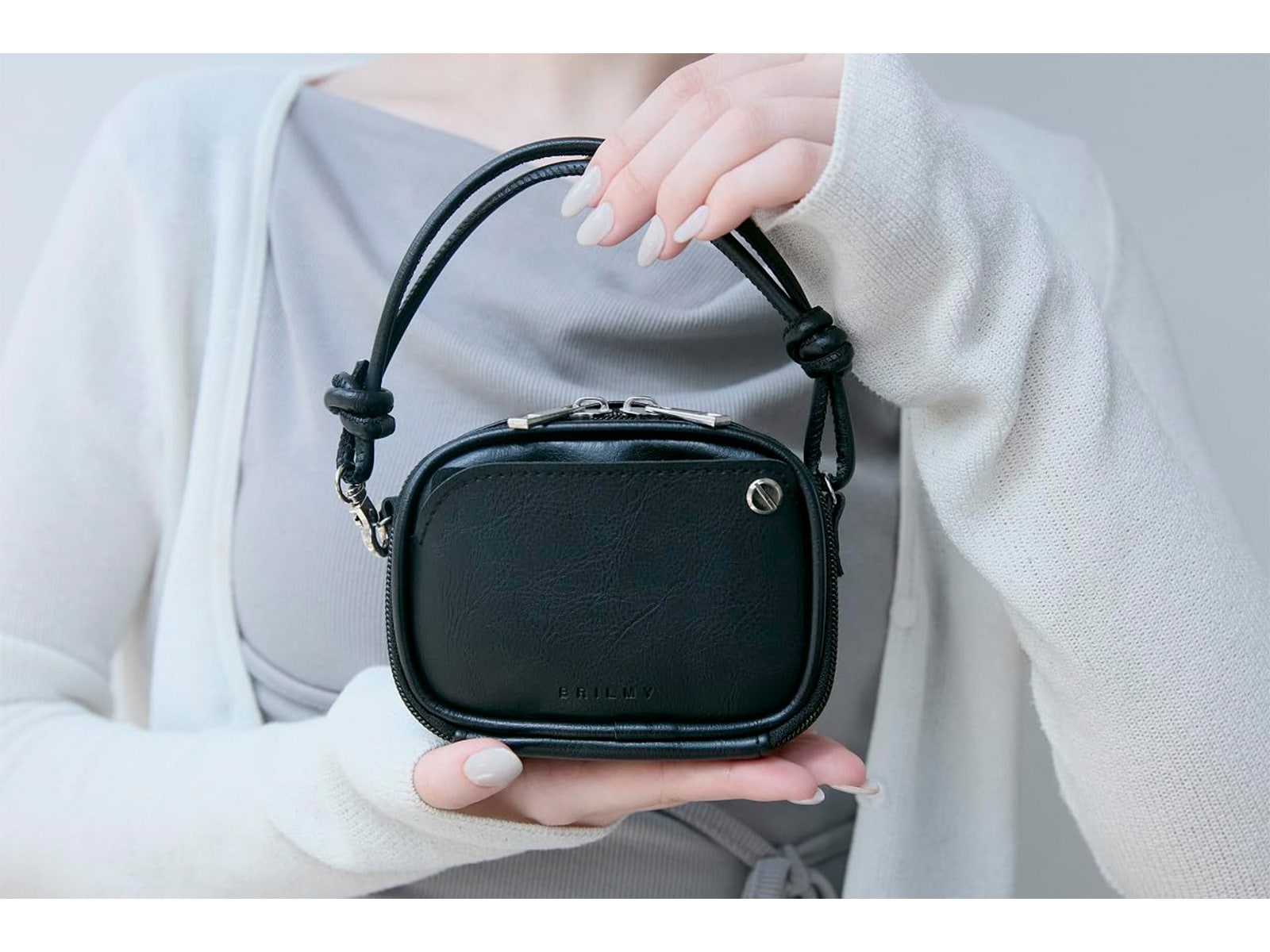 BRILMY ミラー付きでササッとお直し！ズボラに優しいコンパクトポーチBOOK