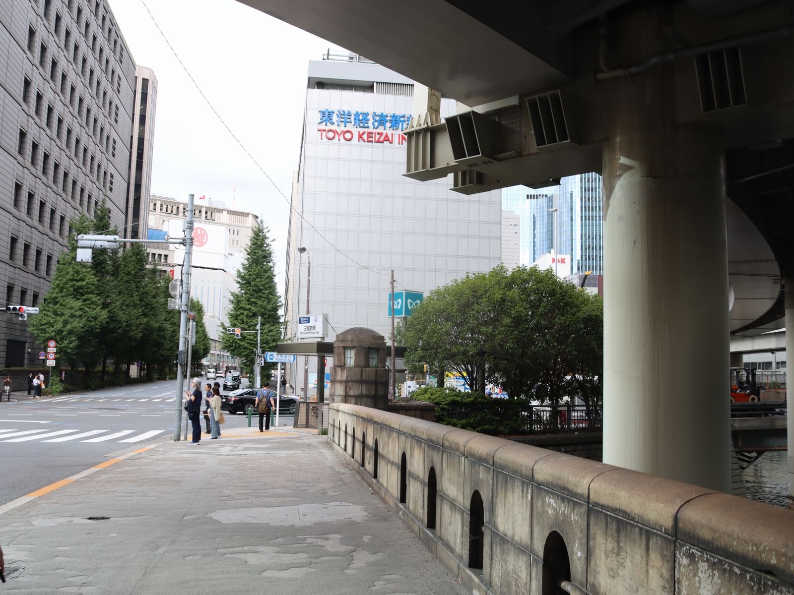 三越前駅