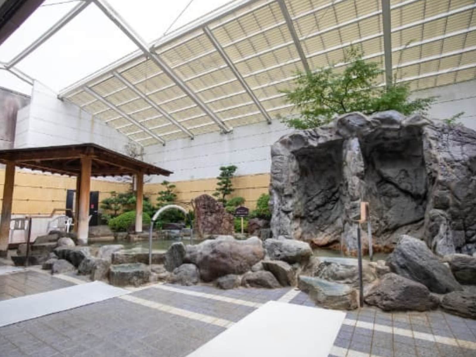 「くつろぎ天然温泉 湯楽」公式Webサイトより