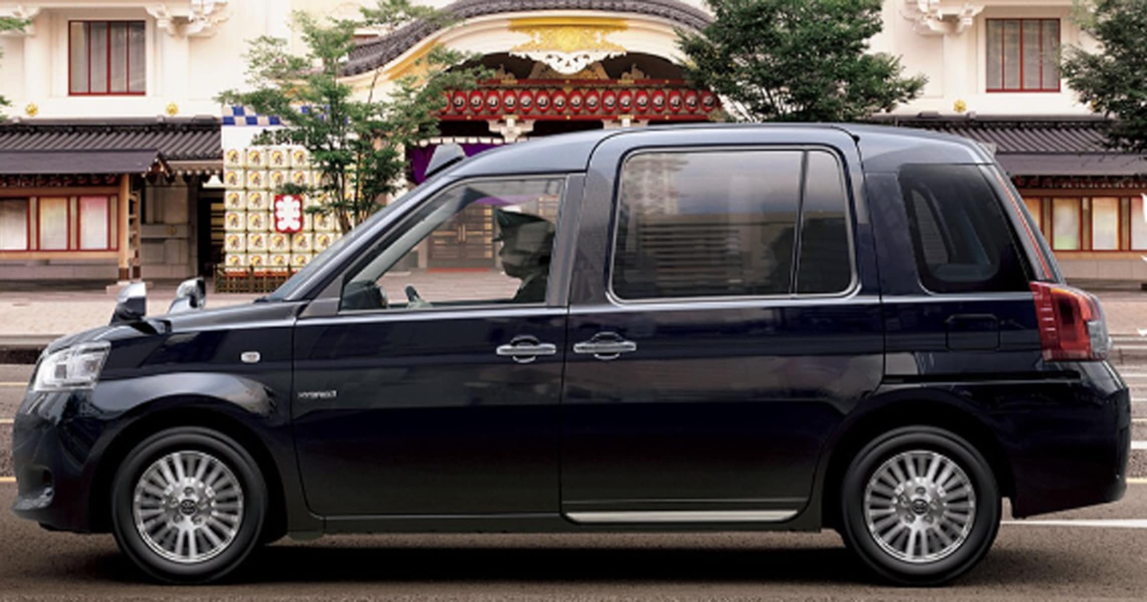 トヨタのジャパンタクシーが美しい！「モビリティカラー」の統一、日本でもようやく進むか？