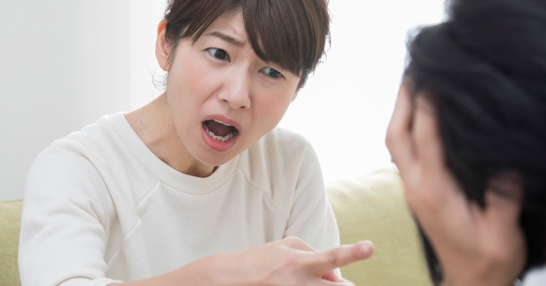 「妻以外の女性」から叱られたい、苛められたい…【昏いものを抱えた人たち】