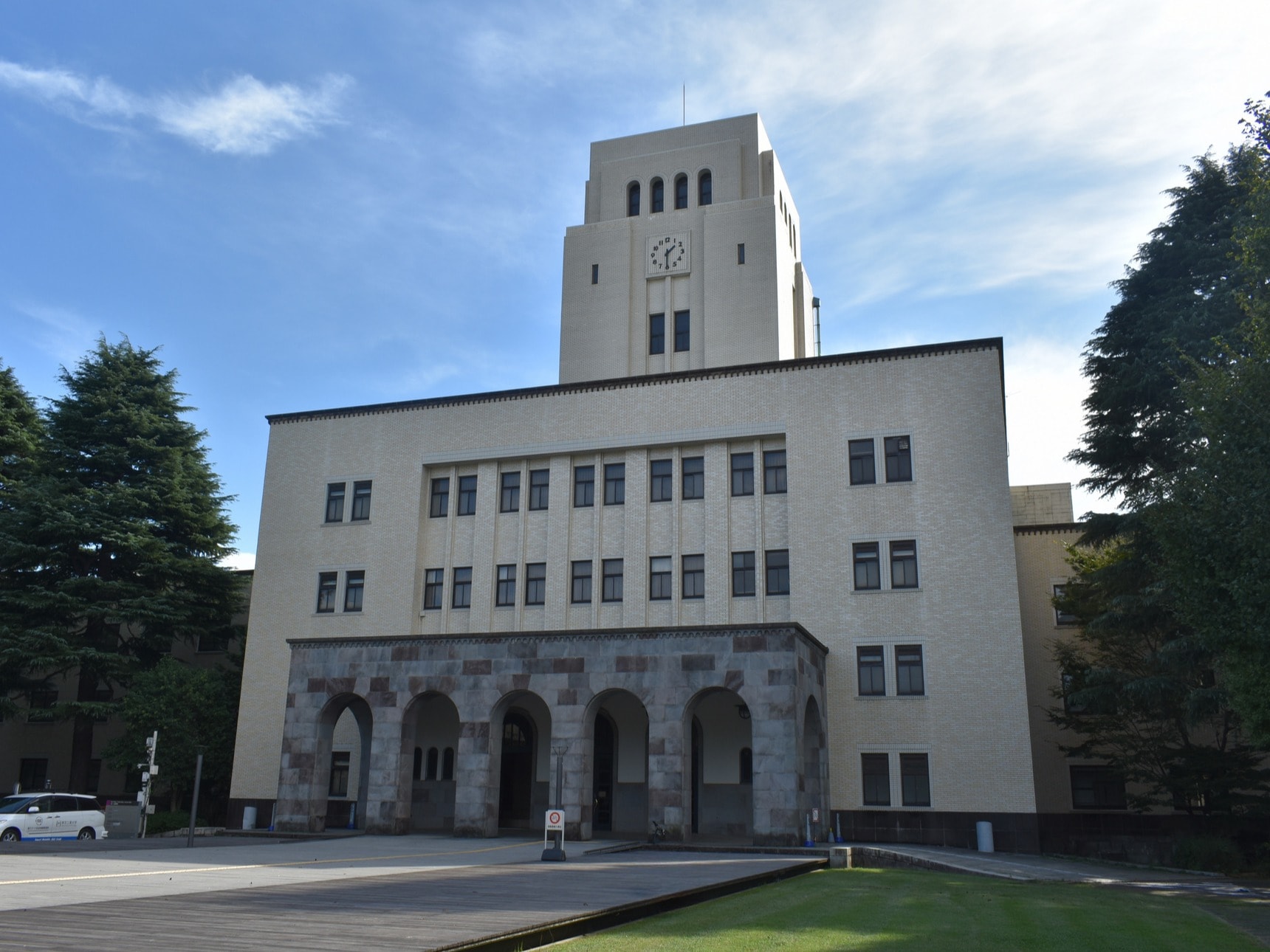 10％以上が女子枠になる東京科学大学（画像出典：PIXTA）