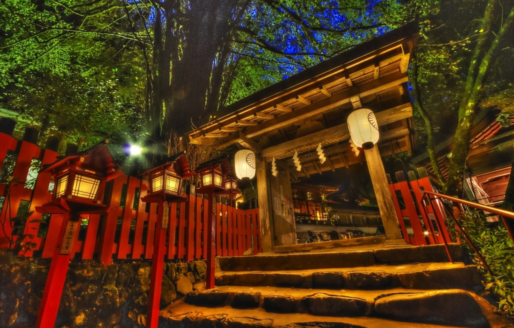 期待与八百万神明的邂逅——日本神社寺庙7选