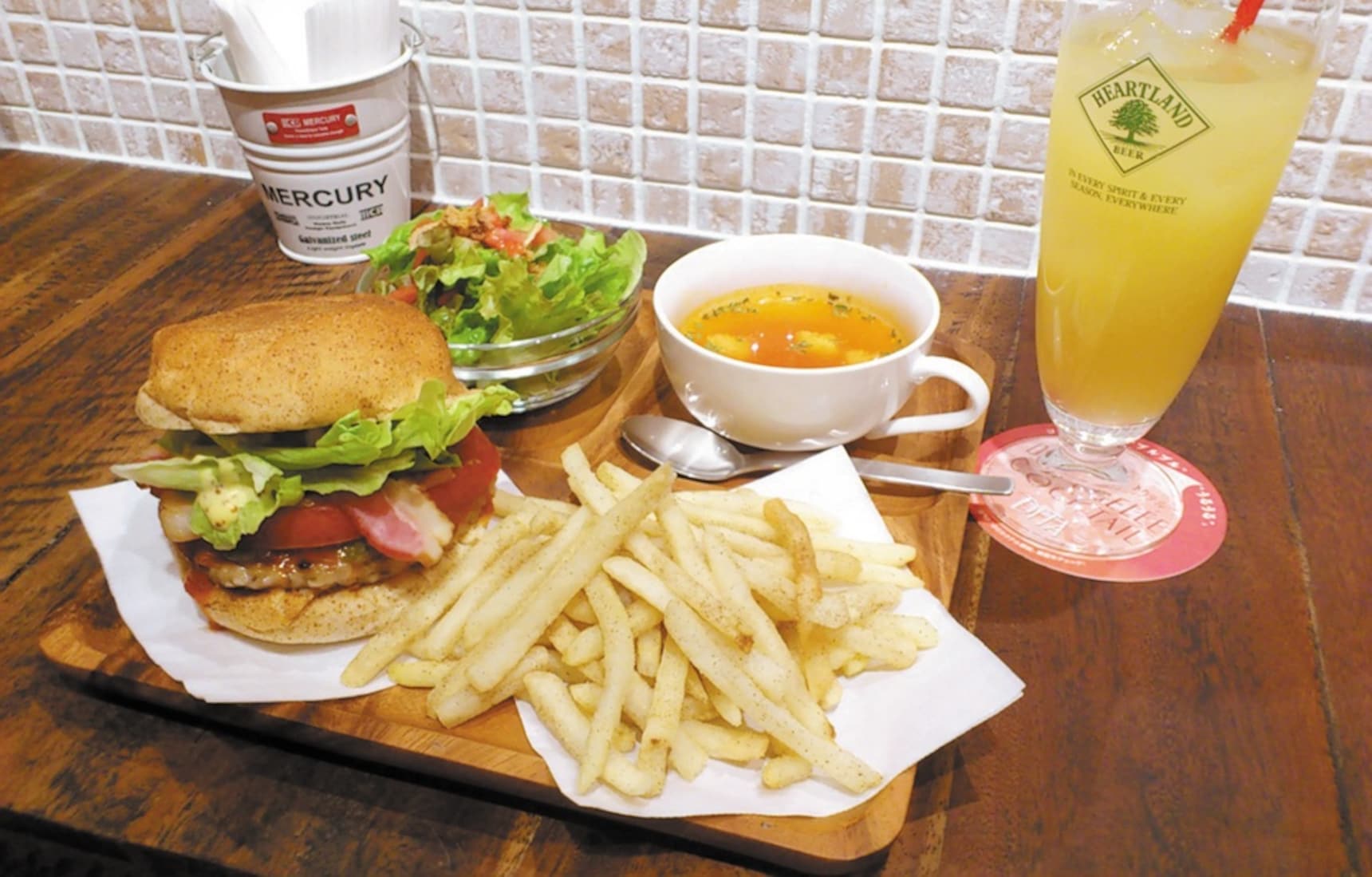 The 5 Best Burgers in the Tokai Area | All About Japan