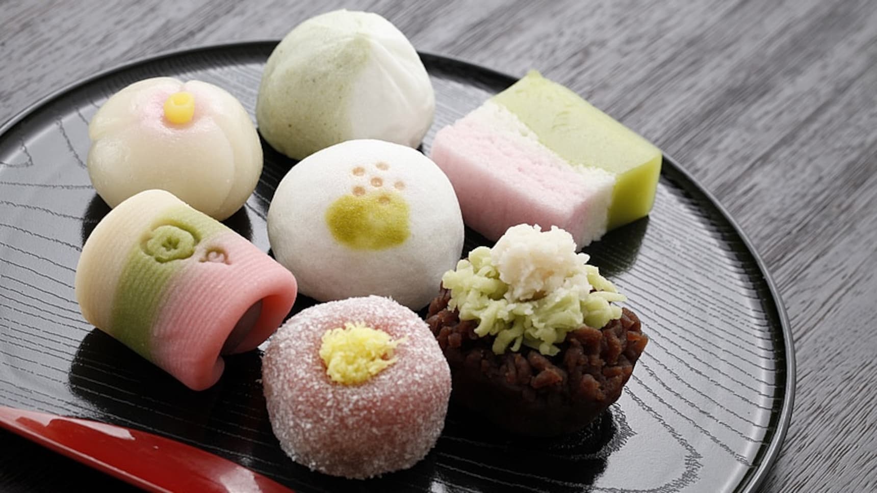 10 of Japan's Oldest Confection Shops