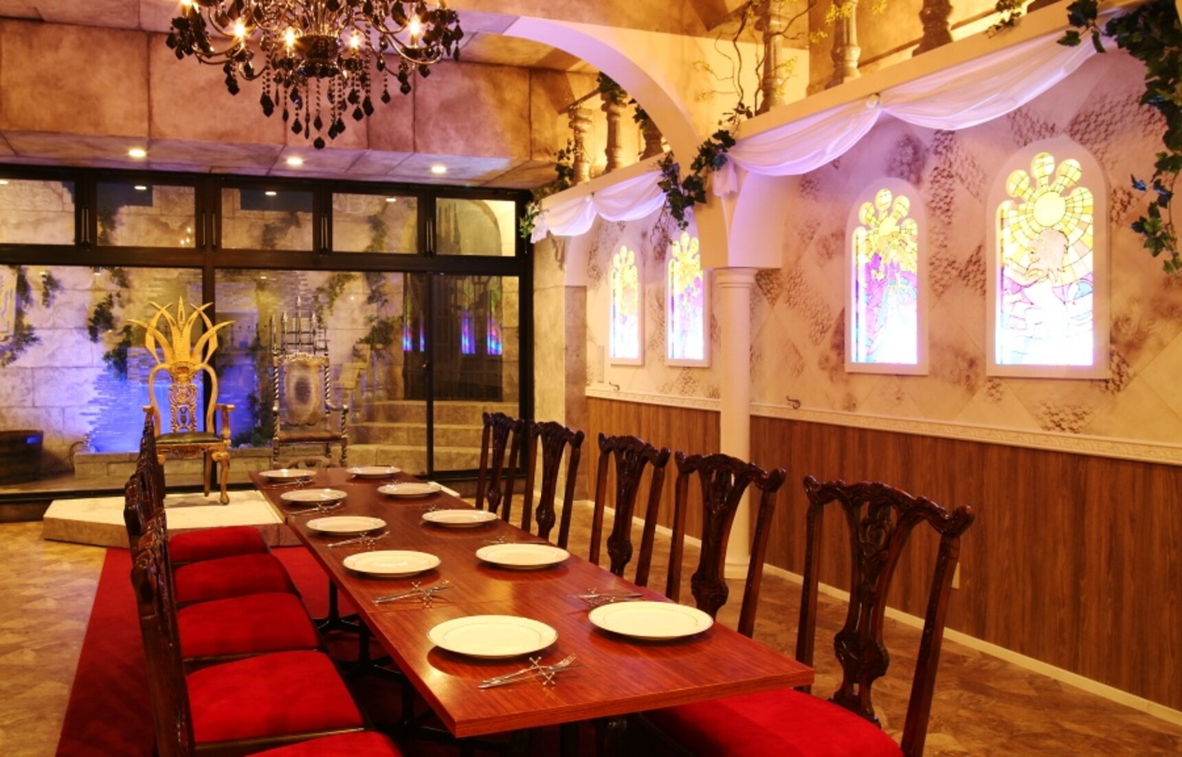 Dine Like a Beast (or a Beauty)