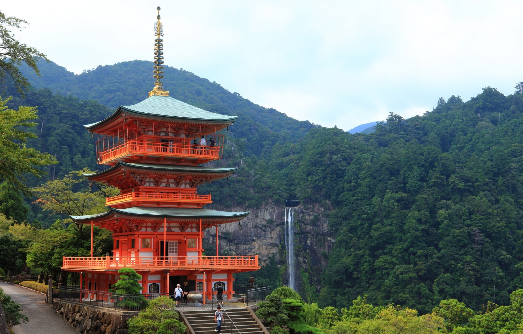 Top 10 Japanese Companies Over 800 Years Old | All About Japan

