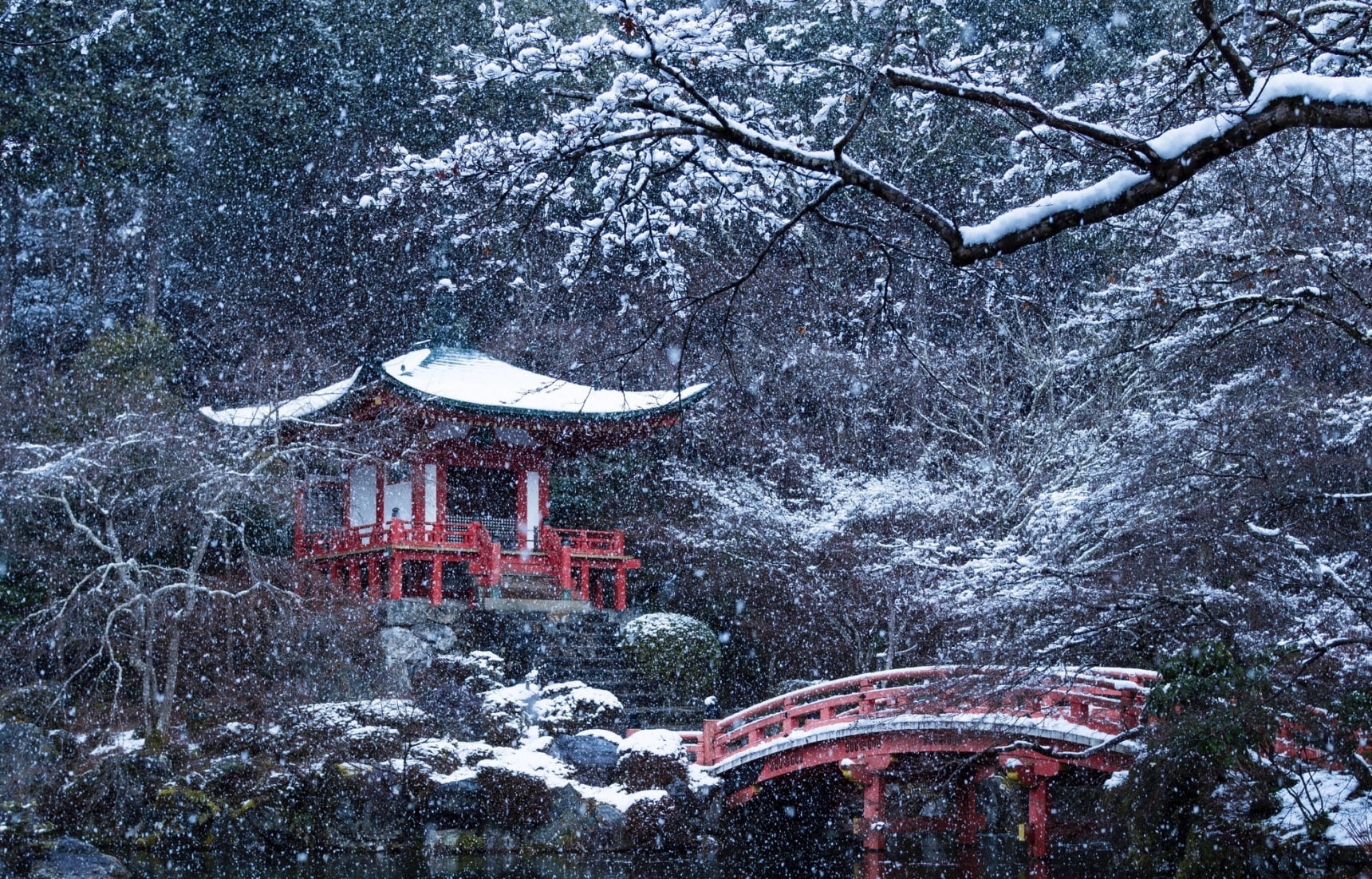 The Snowscape of Daigo Temple | All About Japan