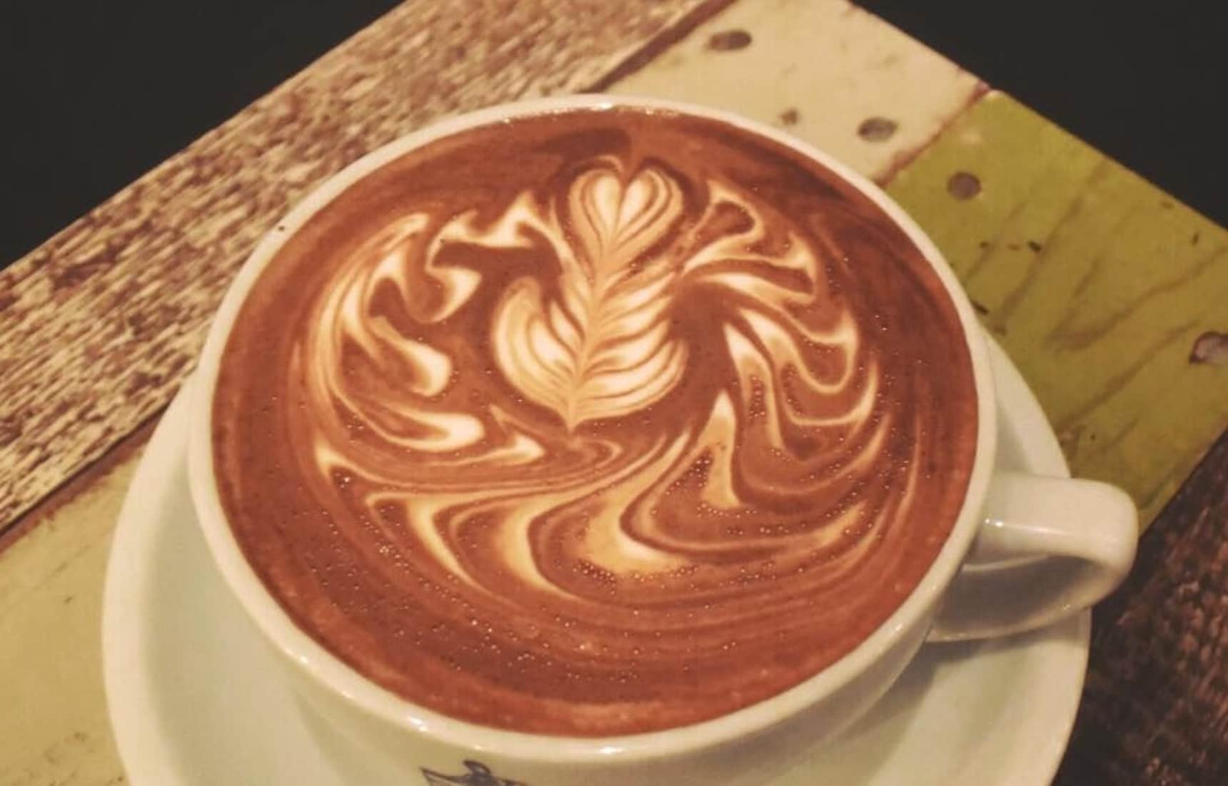 7 Superb Latte Art Spots
