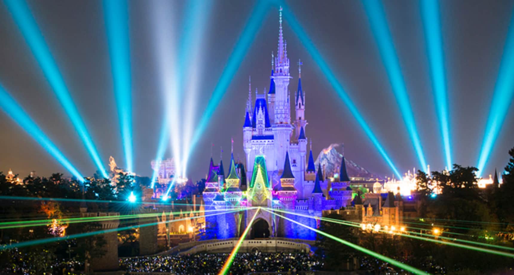 Ring in the New Year at Tokyo Disneyland! All About Japan