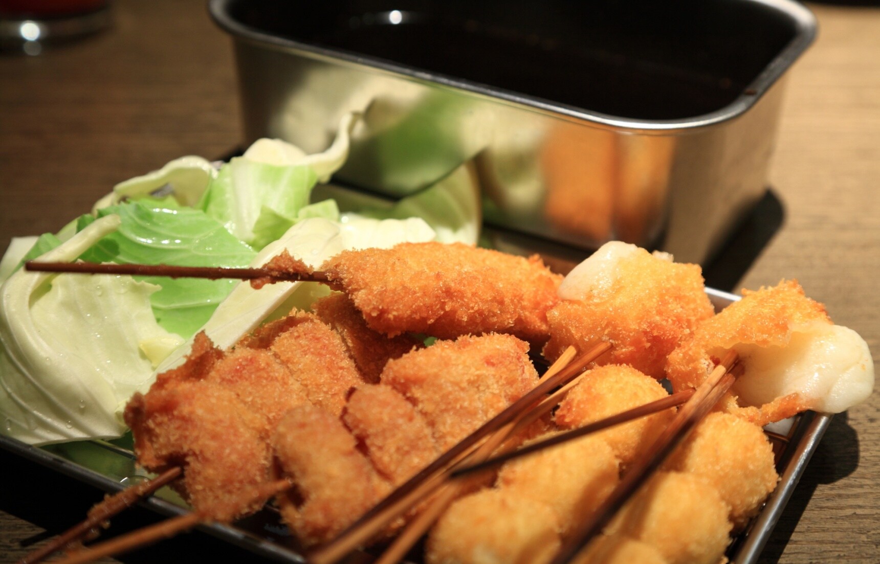 【大阪自由行】親子大歡迎！鄰近大阪車站的必吃美食「串炸」6選
