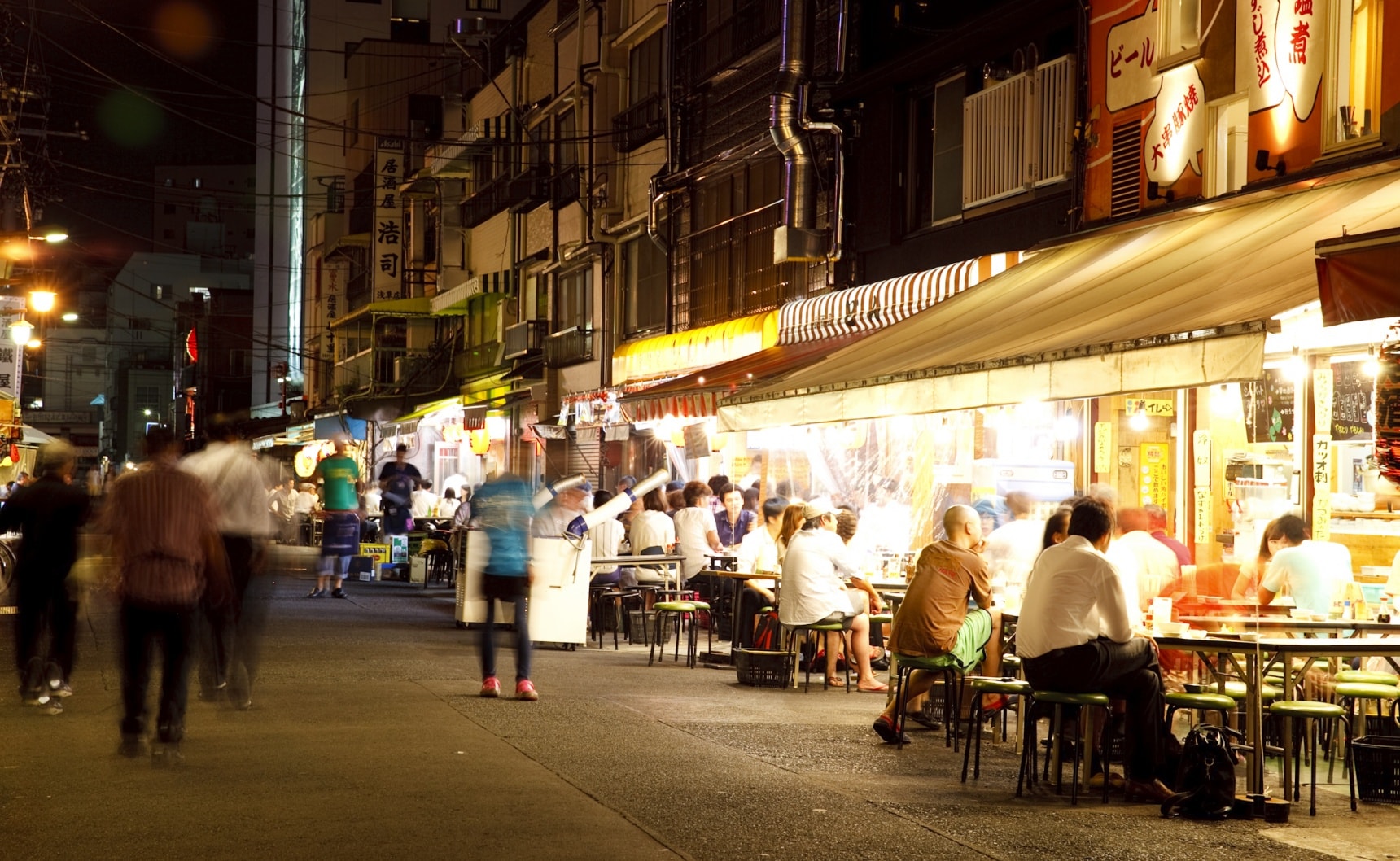 아사쿠사에서 경험할 수 있는 일본 전통 선술집
