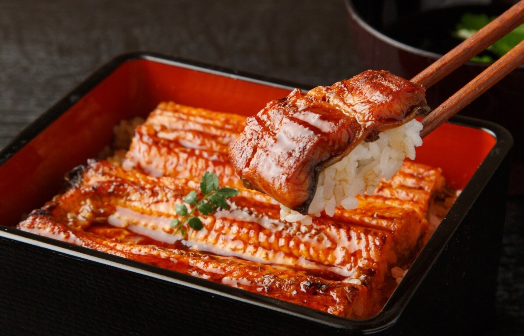 日本美食:夏天来啦~ 迎接“土用丑日”,吃养生又美味的鳗鱼饭!