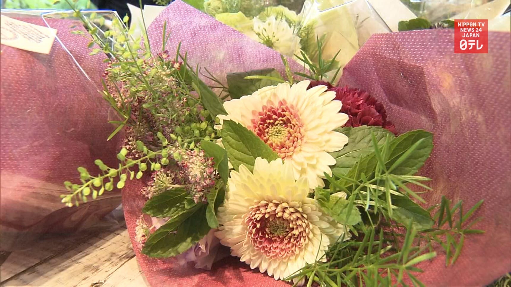 Cancelled Flowers Encourage Medical Workers