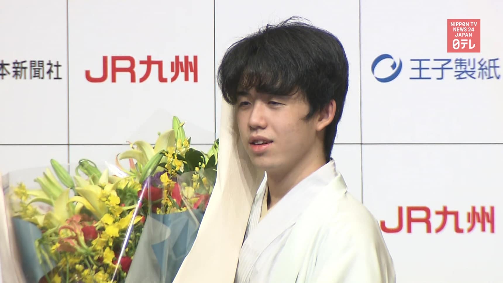 Shogi Prodigy Becomes Youngest with 2 Titles