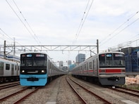 東急らしくない“斬新カラー”に大変身！ 目黒線3000系リニューアル車がデビュー【10月2日～運転開始】