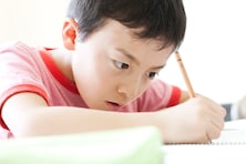 完璧主義の子は成長に悪影響をおよぼす？