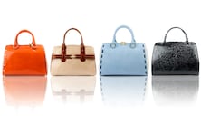 お金持ちのカバンは大きい？小さい？