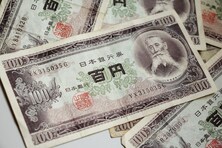 「100円札」が1110倍の11万円に大化け！ 現行紙幣でも高値が期待できる「お宝紙幣」の特徴とは
