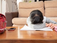 タイパ最悪！1日3時間勉強しても偏差値50以下…。知らないうちに成績が下がるNG習慣