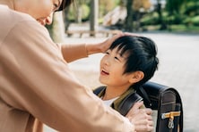 公立小学校の元教員に聞いた！ 「自分で考えて学ぶ子」の親がしている7つの行動
