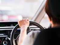 高速道路でスピード違反はNGだけど「遅い分には問題ないでしょ？」弁護士YouTuberに聞く