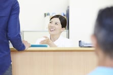 子育て中の主婦が取得したい資格ランキング 3位「幼稚園教諭、保育士」、2位「医療事務」、1位は？
