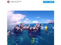 辻希美、家族6人で宮古島のシュノーケリング満喫ショット披露！ 「幸空も海に浮かべた」「海亀に会えた」